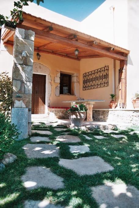 Traditional Villa With Pool In Sfakia Imbros Экстерьер фото